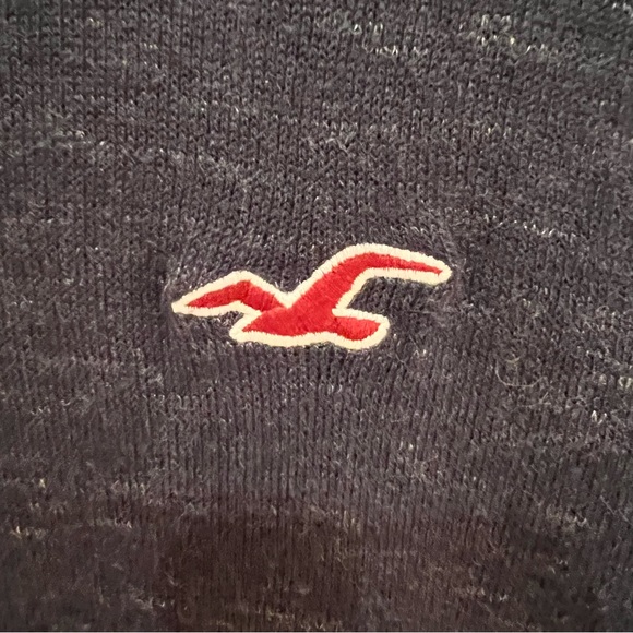 Hollister Crewneck Icon Sweater - Picture 3 of 11